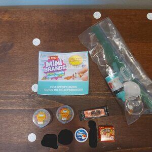 Mini Brand Frill the Fridge Minis